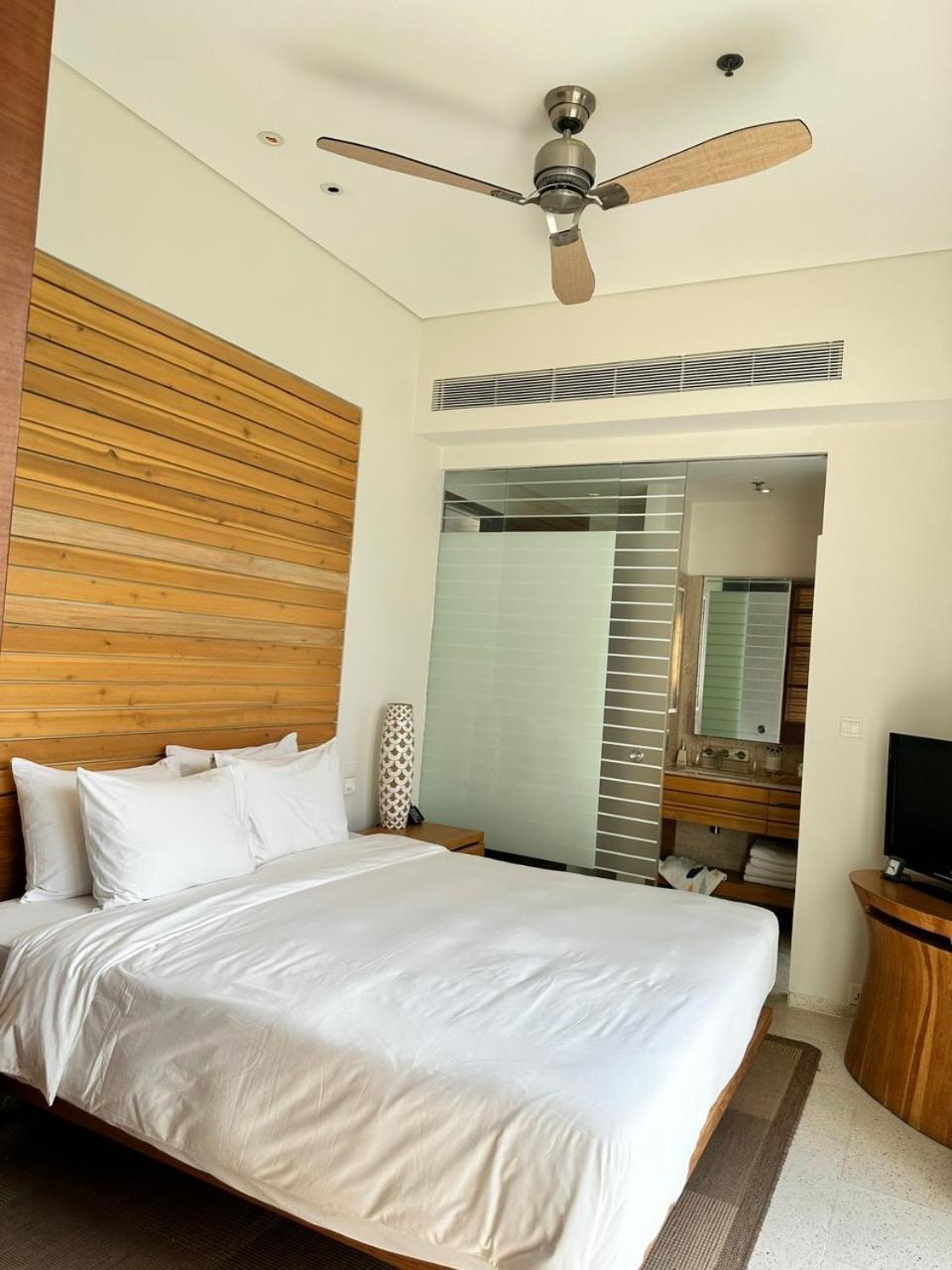 Villa Seaview And Apartment -Spa Da Nang Resort By Jt Group "Free Pick Up" Exterior photo
